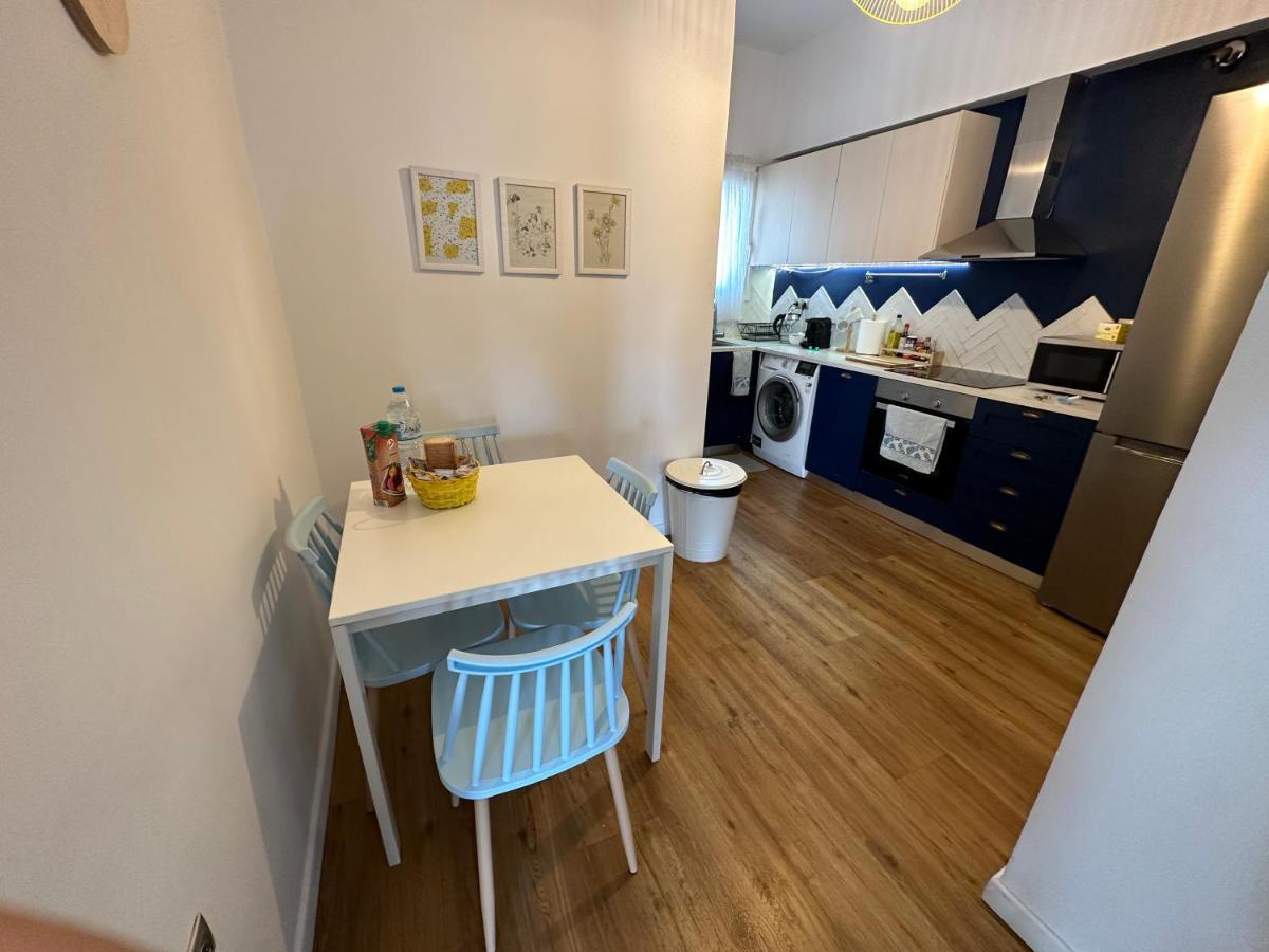 אתונה Vasilis Luxury Apartment מראה חיצוני תמונה